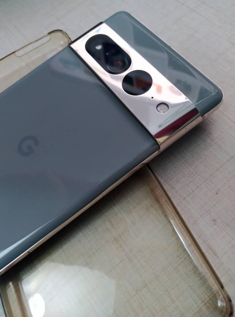 Google pixel 7 pro 4