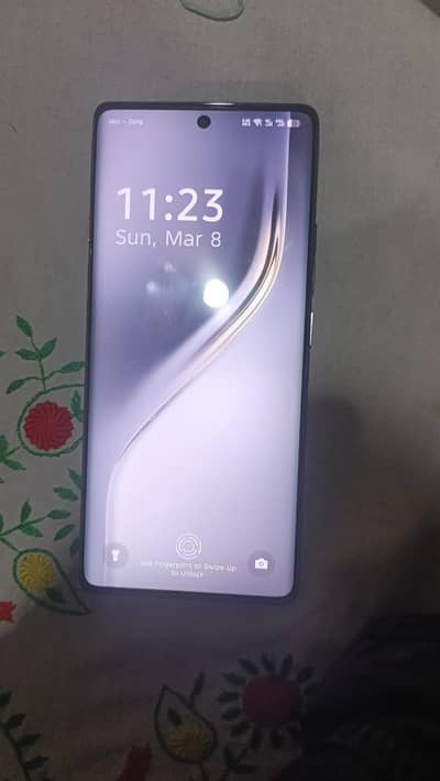 Tecno Camon 40 Pro just some days used only box open