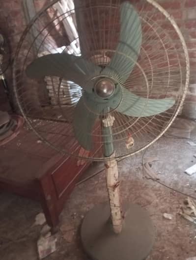 Solar fan