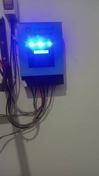 Hybrid Solar MPPT Charge Controller