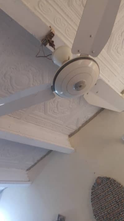 WhiteCeiling Fan – 56 Inch, 3 Blades, High-Speed Motor, Energy Efficie