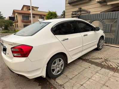 Honda City i. VTEC 1.5 - TOTAL GENUINE