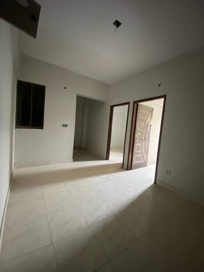 Prime Location 550 Square Feet Flat For sale In North Karachi - Sector 5-H
