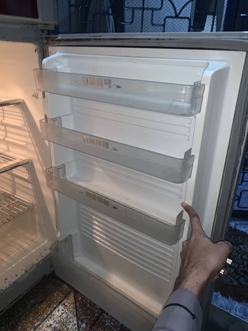 Dawlance Reflection Small Medium Size 2