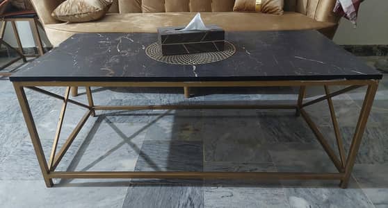 Center Table with 2 side tables