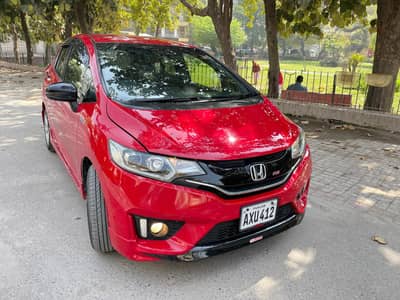 honda fit  Rs 2018