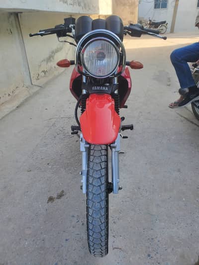 YAMAHA YBR125G 22/23