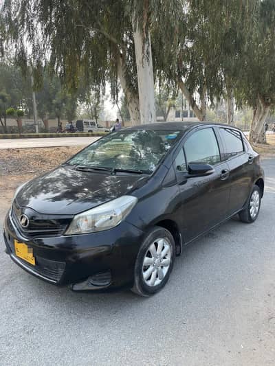 Toyota vitz 2011/14/15  (03099064221) contact on this number