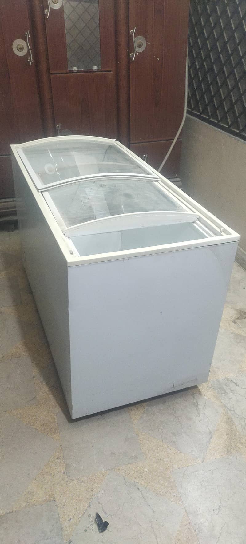 Waves deep freezer 3