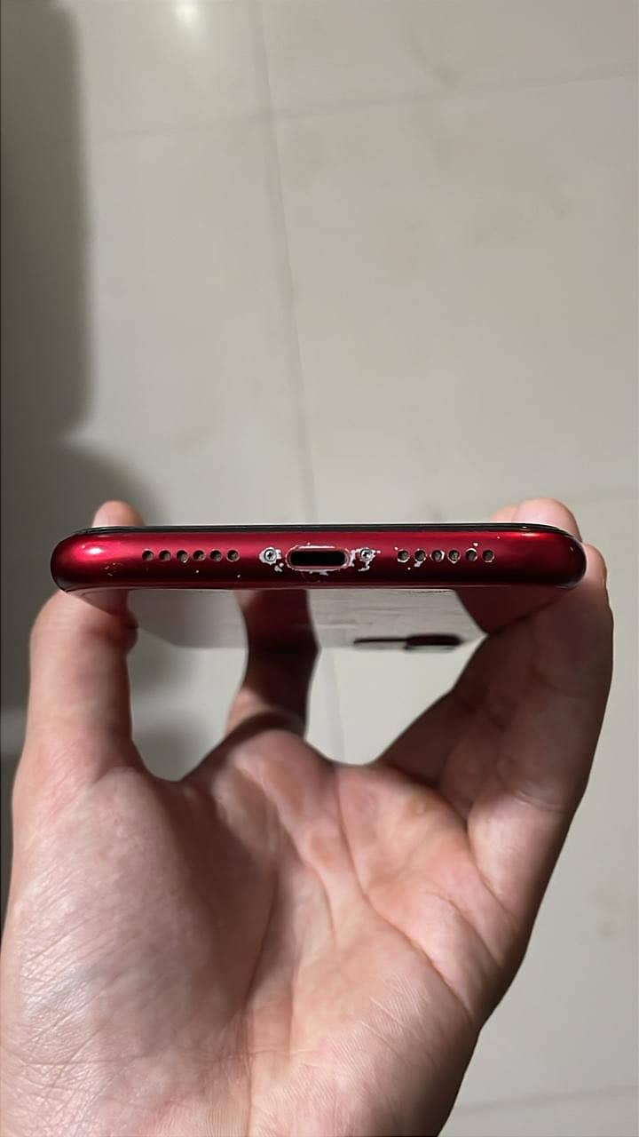 iPhone 11 3