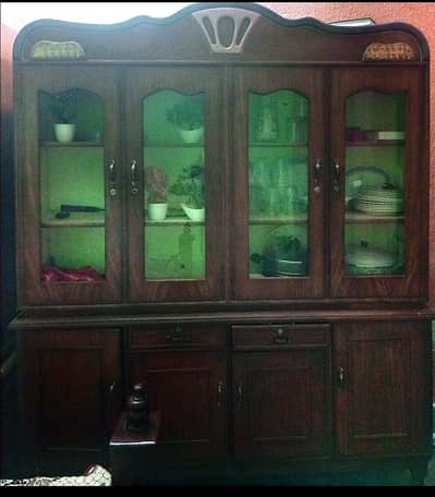 Bartno wali almari ( showcase )