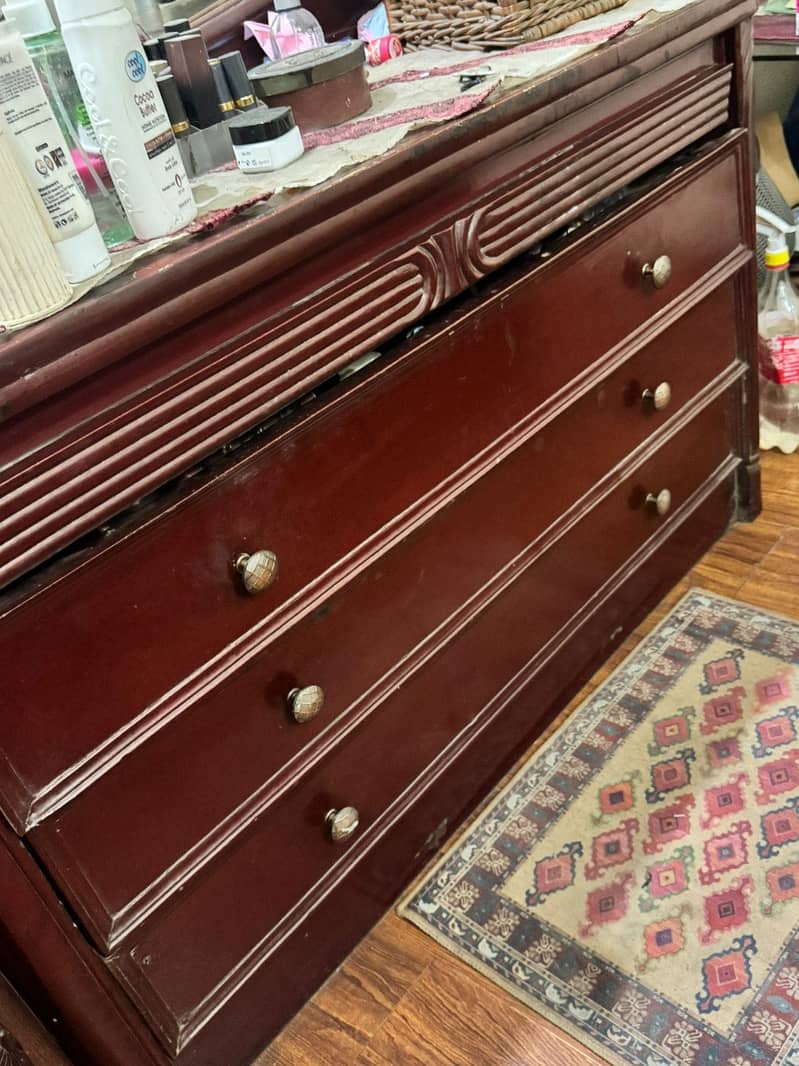 Bed ,dressing , side table 4