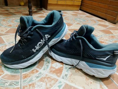 Hoka shoes available Uk9