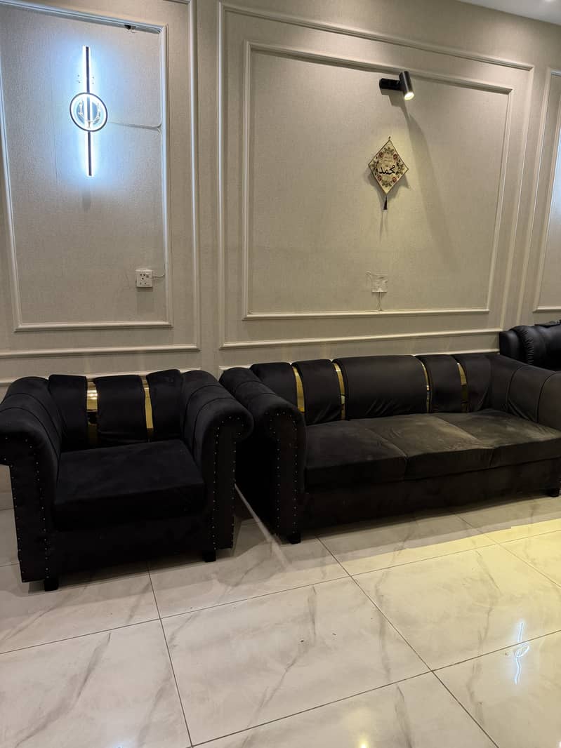 Molty Sofas Just like New 2