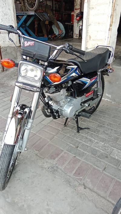 Honda 125 sirf 3500 chala ha