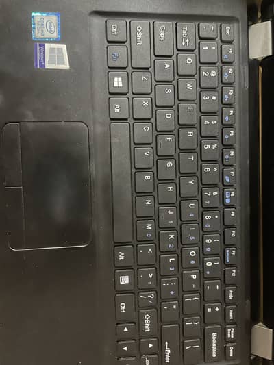 Laptop m3 generation 7 for sale 8ram 256 gb