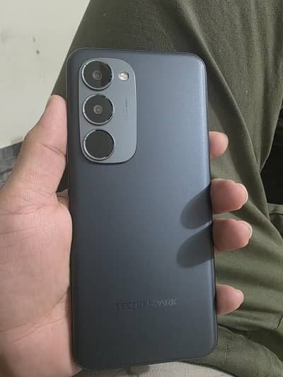 Tecno spark 40 pro plus