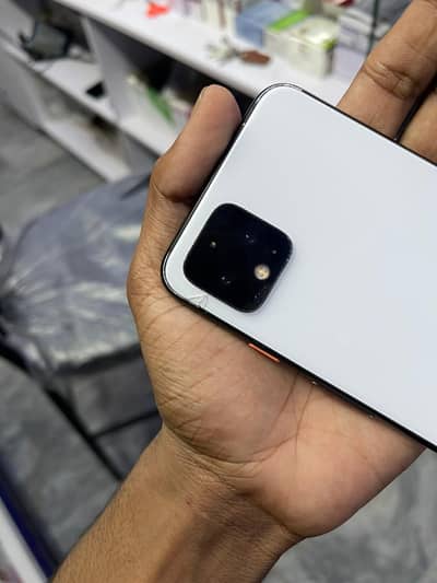 Google pixel 4 10/10 condition