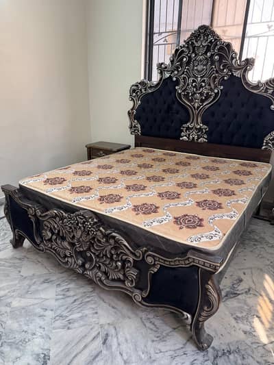 Complete Bed Set and Sofa Set in Excellent condition for sale!