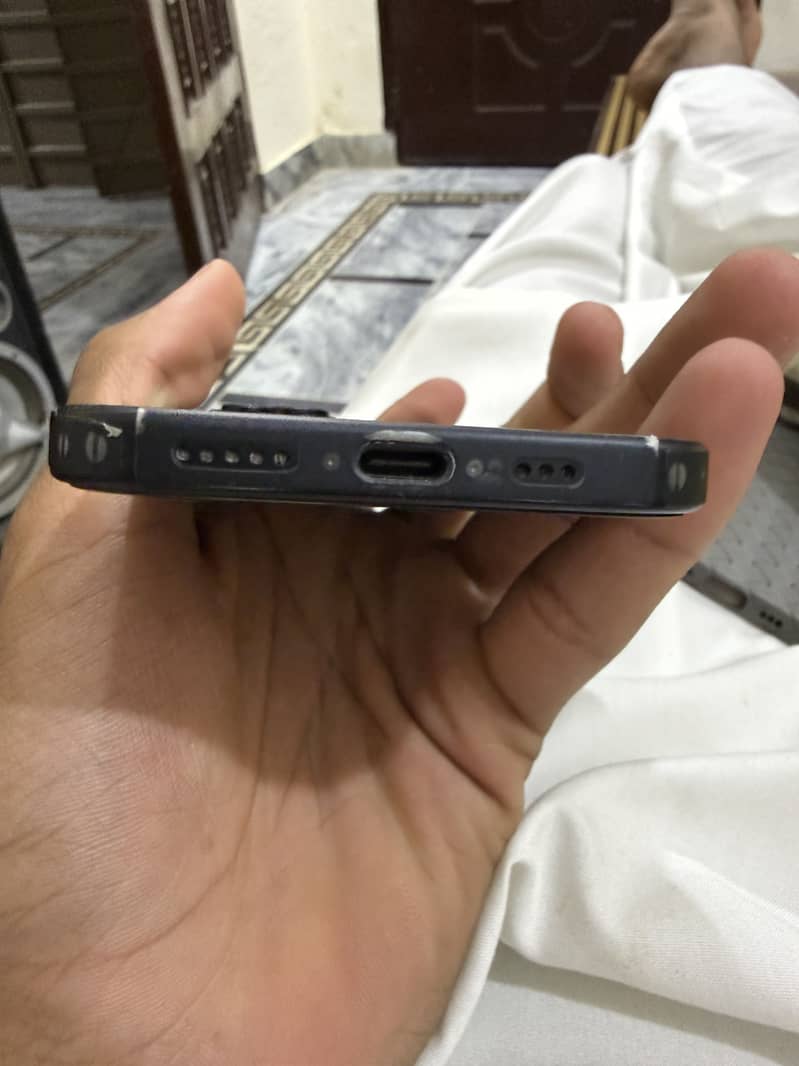 Ipone 15 4