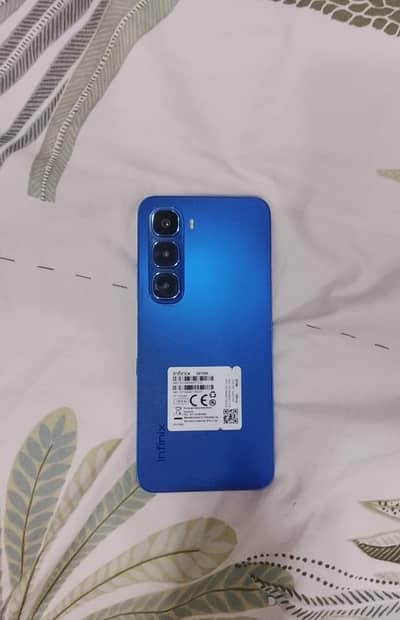 INFINIX HOT 60i  12 gb ram / 128 gb rom