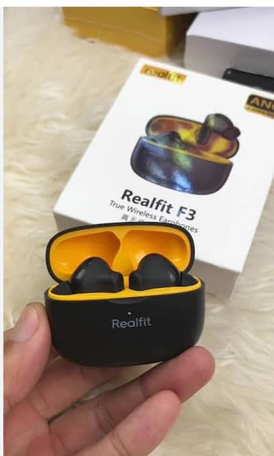 Realfit f3 Earbuds High Quality Brand new Import stock