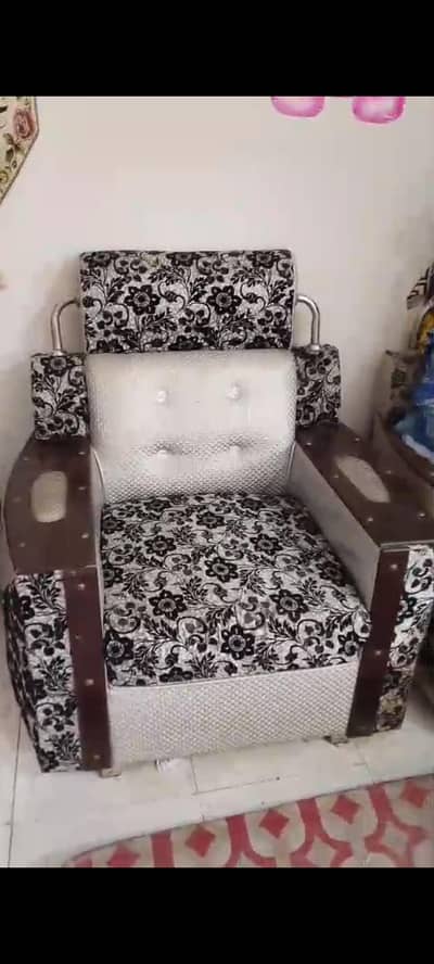 Single seat sofa for sale