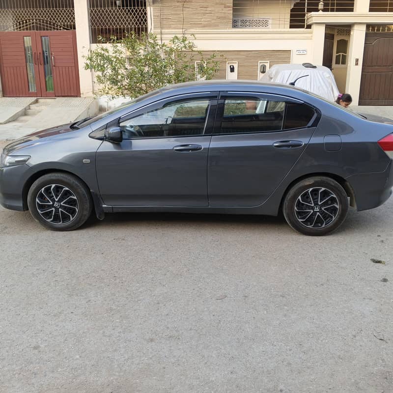 City 2011 Automatic 2