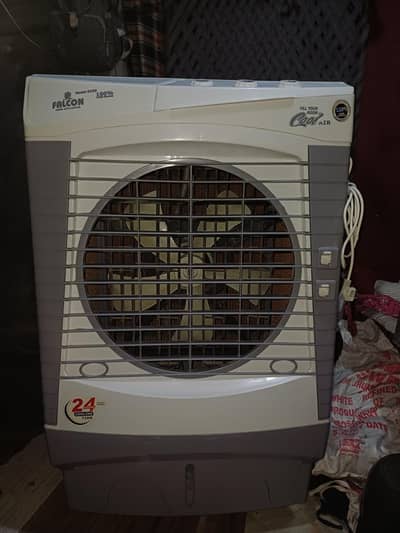 Cool Aircooler with ice packs