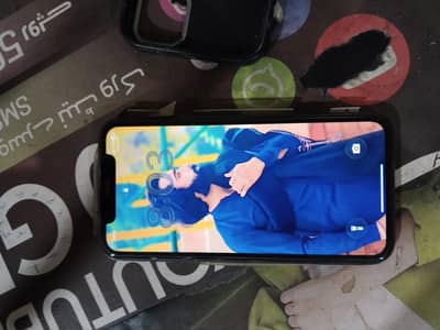 iphone 11 PTA approved Rs:95000 with box and charger 03175666712