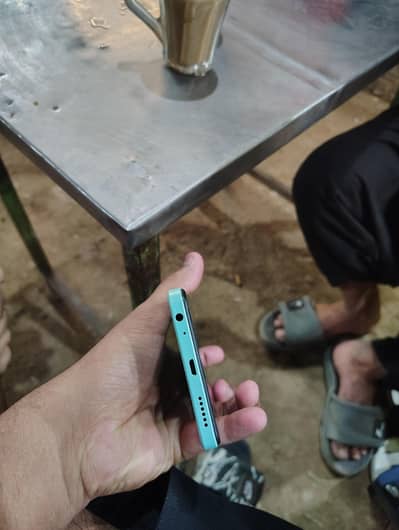 Infinix smart 7 4/64  5000 mh battery back camera ka lance nhi hai bs