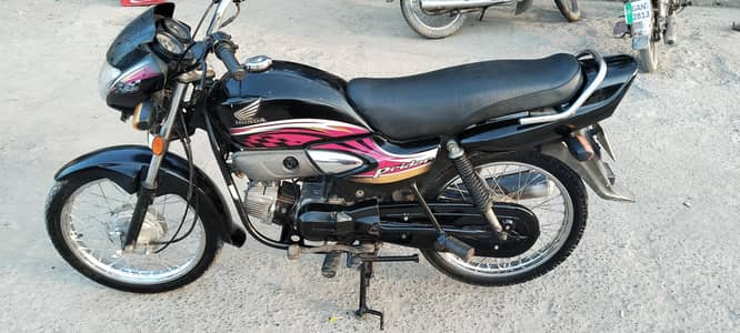 cd100 Honda paryidr