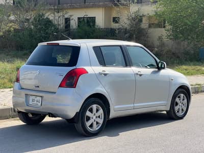 Suzuki Swift 1.3 DLX