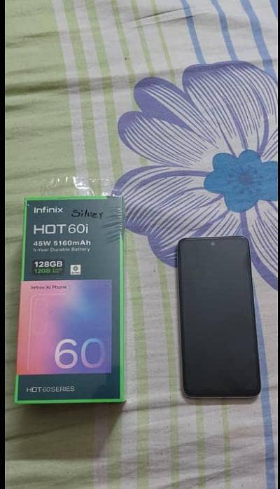 Infinix hot 60i For sale Only 5day use titanium color