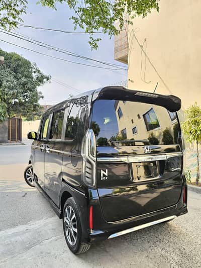 Honda N box custum 2023/2026 fresh import unregistered
