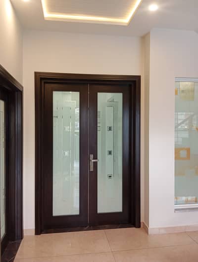 15 MARLA UPPER PORTION AVAILABLE FOR RENT