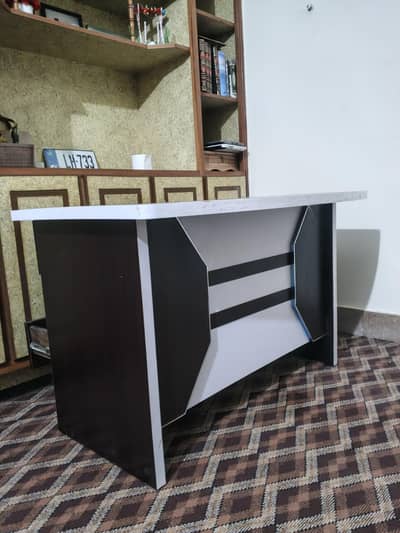 Elegant Wooden office Table / Computer Desk for Sale