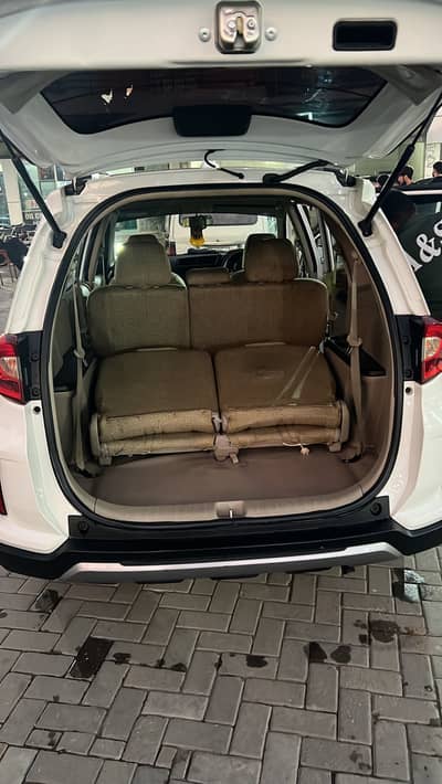 Sach a brand new car