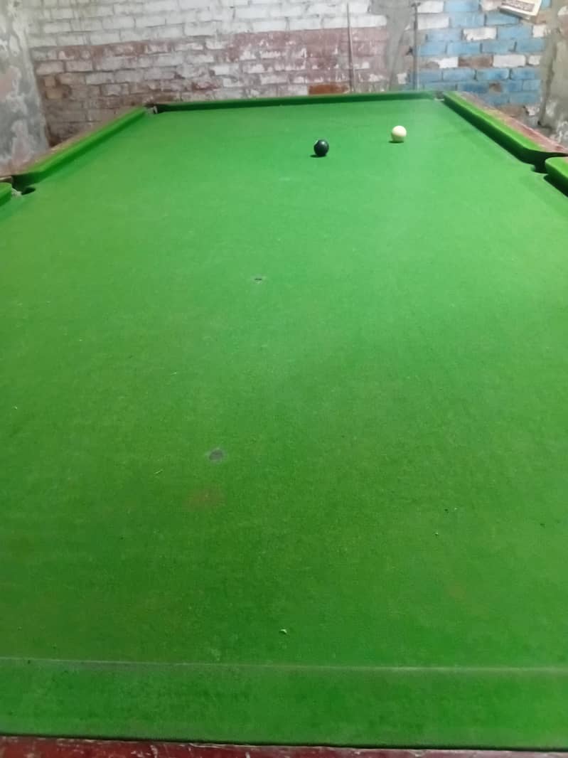 snooker table 0