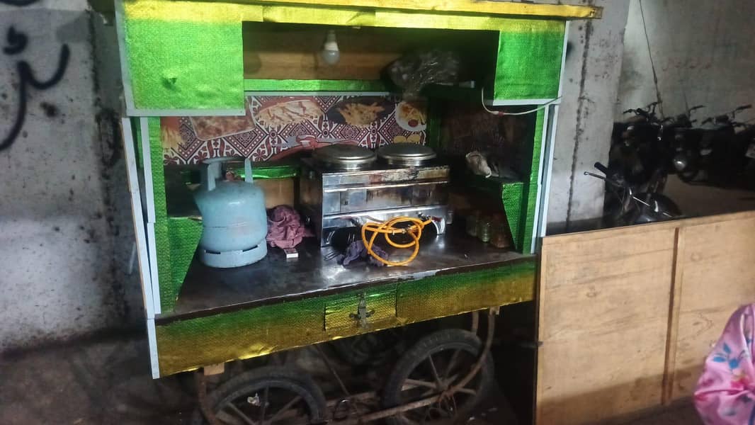 چپس فرائی کرنے کی مکمل ریڑی سامان سمیت 1