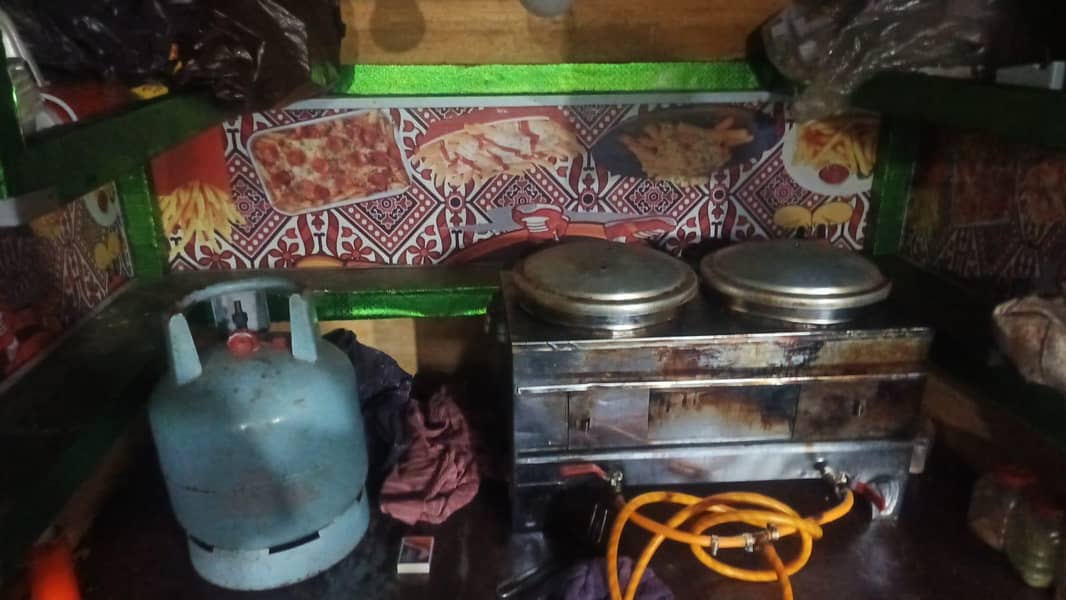 چپس فرائی کرنے کی مکمل ریڑی سامان سمیت 2