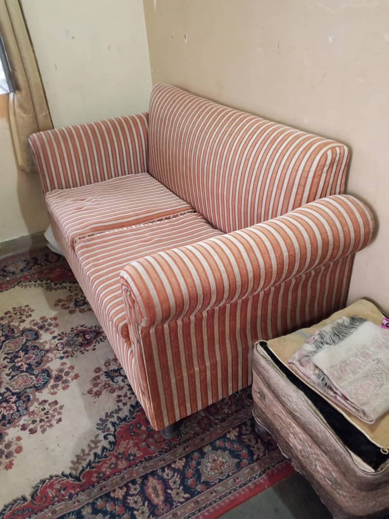 2 setar sofa 0