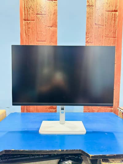 Dell P2723DE 27″ 2k QHD 60hz 99%sRGB Color accurate USB-C Hub Monitor
