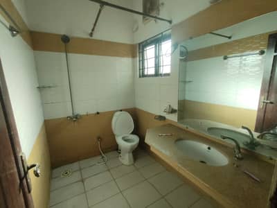 10 Marla upper portion available for rent in Bahria Town phase 4