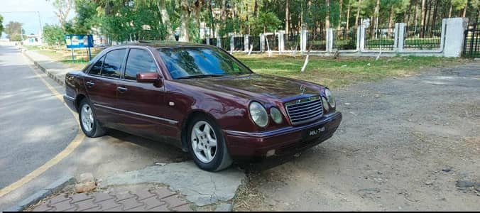 Mercedes W210 E230   Contact on whatsapp only (03455517434)