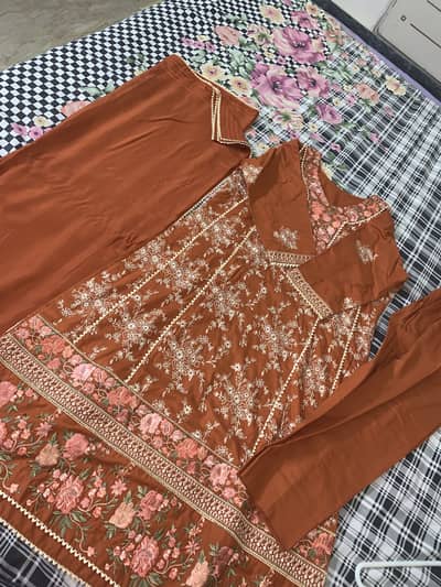 Zaib Lawn suit
