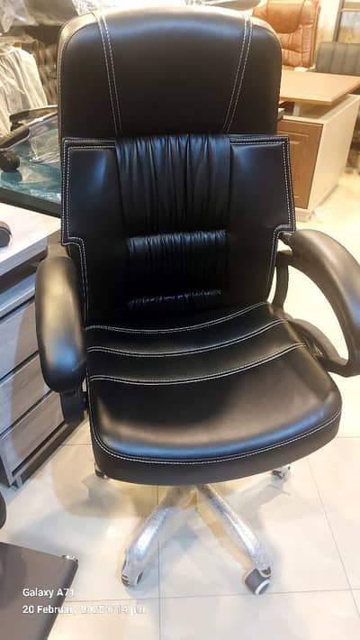 Executive Office Chair set of 8 – leather Finish