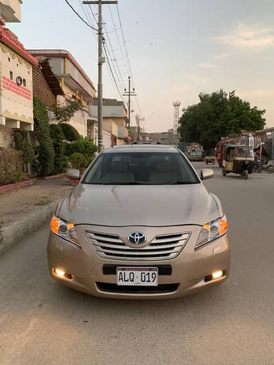 Toyota Camry 2.4 Sunroof