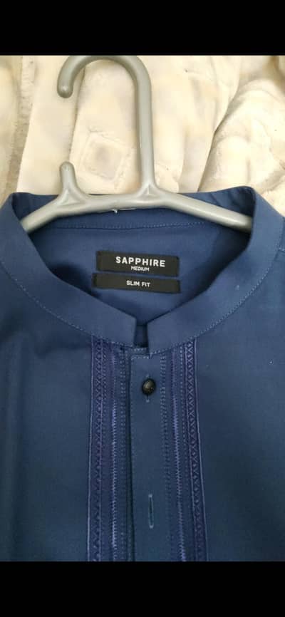 Selling Shalwar kameez (Sapphire)
