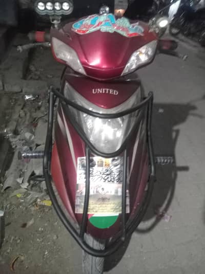 United 100 cc scooty 2023modle  03146907071